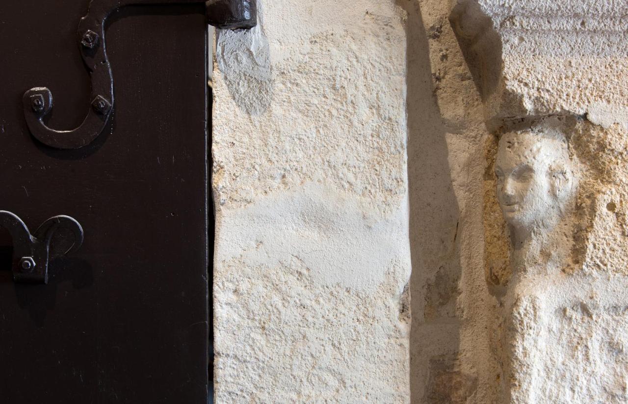 Boutique Hotel Des Remparts & Spa 艾格-莫尔特 外观 照片